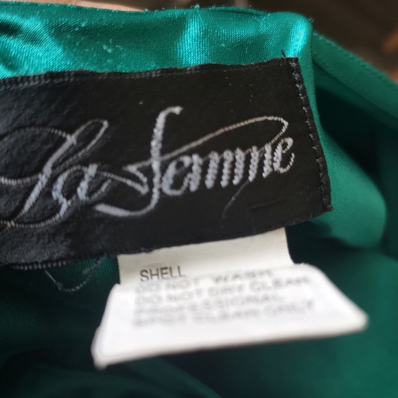 La Femme Green  Prom Dress - Picture 3 of 7